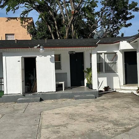Villa Clara Suite - Little Havana マイアミ エクステリア 写真