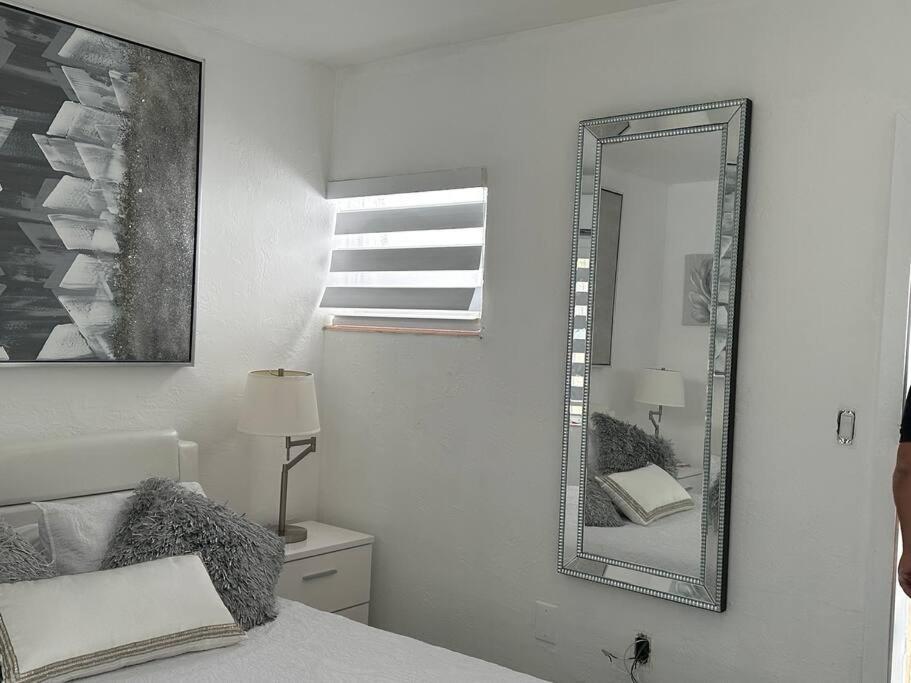 Villa Clara Suite - Little Havana マイアミ エクステリア 写真