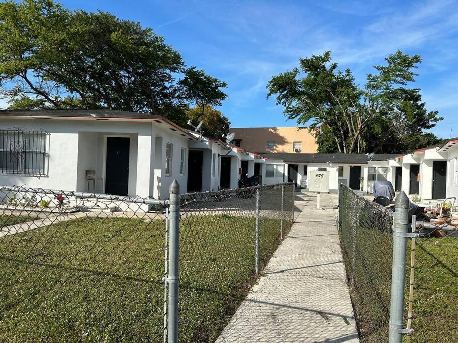 Villa Clara Suite - Little Havana マイアミ エクステリア 写真